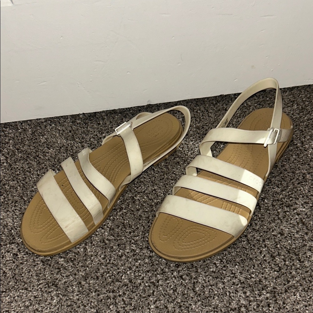 CROCS Women's Cream Strappy Slingback Sandals